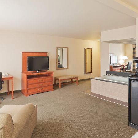 Holiday Inn Express Greensburg By Ihg Eksteriør billede